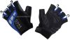 inserti in spugna tergi sudore |Riflettori alle dita|Tiranti per sfilare facilmente i guanti|Ventilazione all'interno delle dita e sul palmo|Polsino regolabile in larghezza mediante elastico e velcro|Imbottitura in materiale espanso sul palmo a protezione dalle sollecitazioni|Imbottitura in materiale espanso all'interno del metacarpo|Logo riflettente su entrambi i guanti
